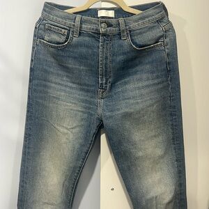 7FAM easy slim jean in medium wash size 28 - great condition.